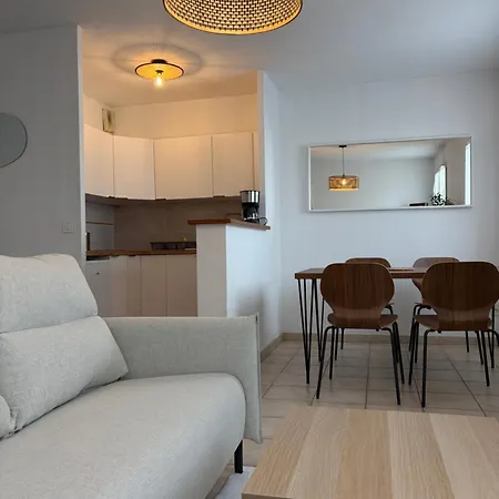 Louane 83 Apartment *